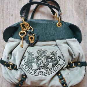 GORGEOUS UK EXCLUSIVE COQUETTE TWIG DOGS IN TYME GREEN AND KEY HOLE CHARMS